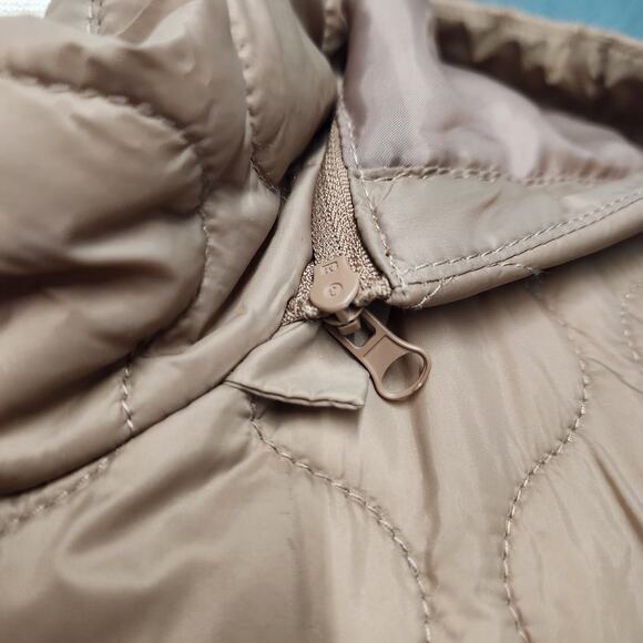 Susan Graver Weekend Water Repellant Nylon Quilted Vest w/Hood Camel 2X P - Picture 8 of 16